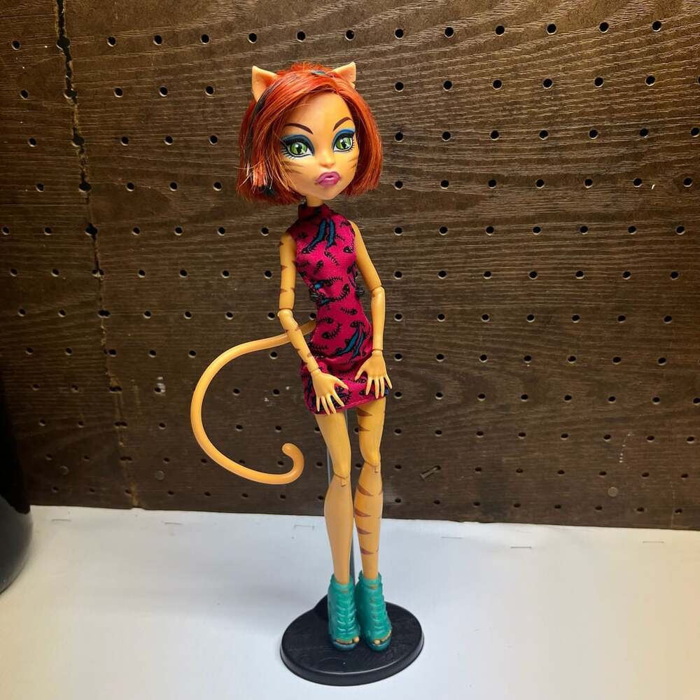 Monster High Freaky Field Trip Toralei Stripe Doll